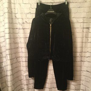 Forever 21 Black 2 pc Athletic Hoodie Sweatsuit-Size: Large